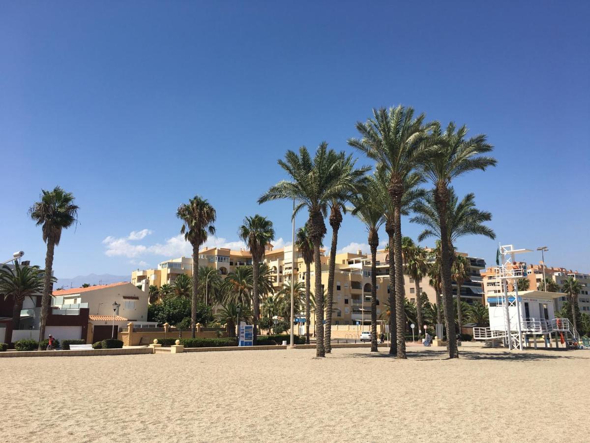 Ático Almería. Paseo marítimo Roquetas de Mar Exterior foto