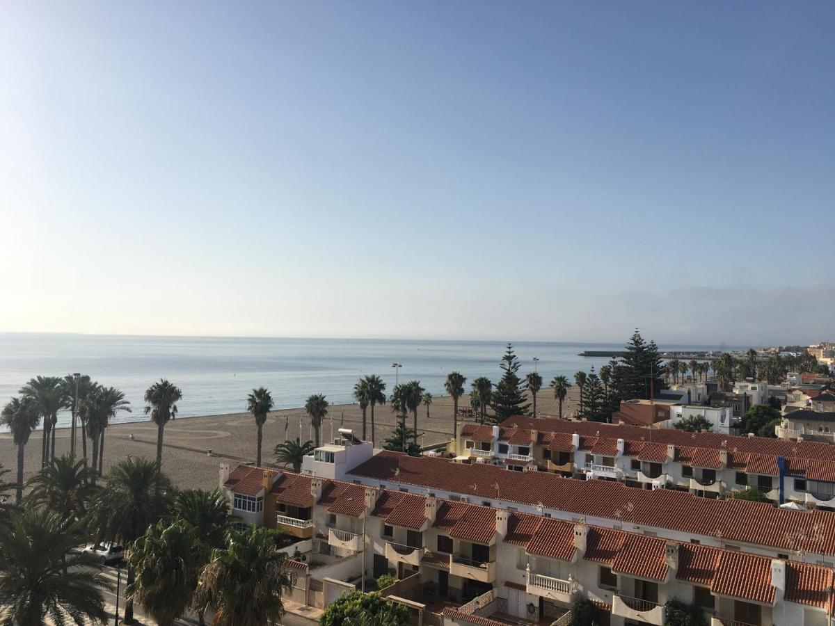 Ático Almería. Paseo marítimo Roquetas de Mar Exterior foto